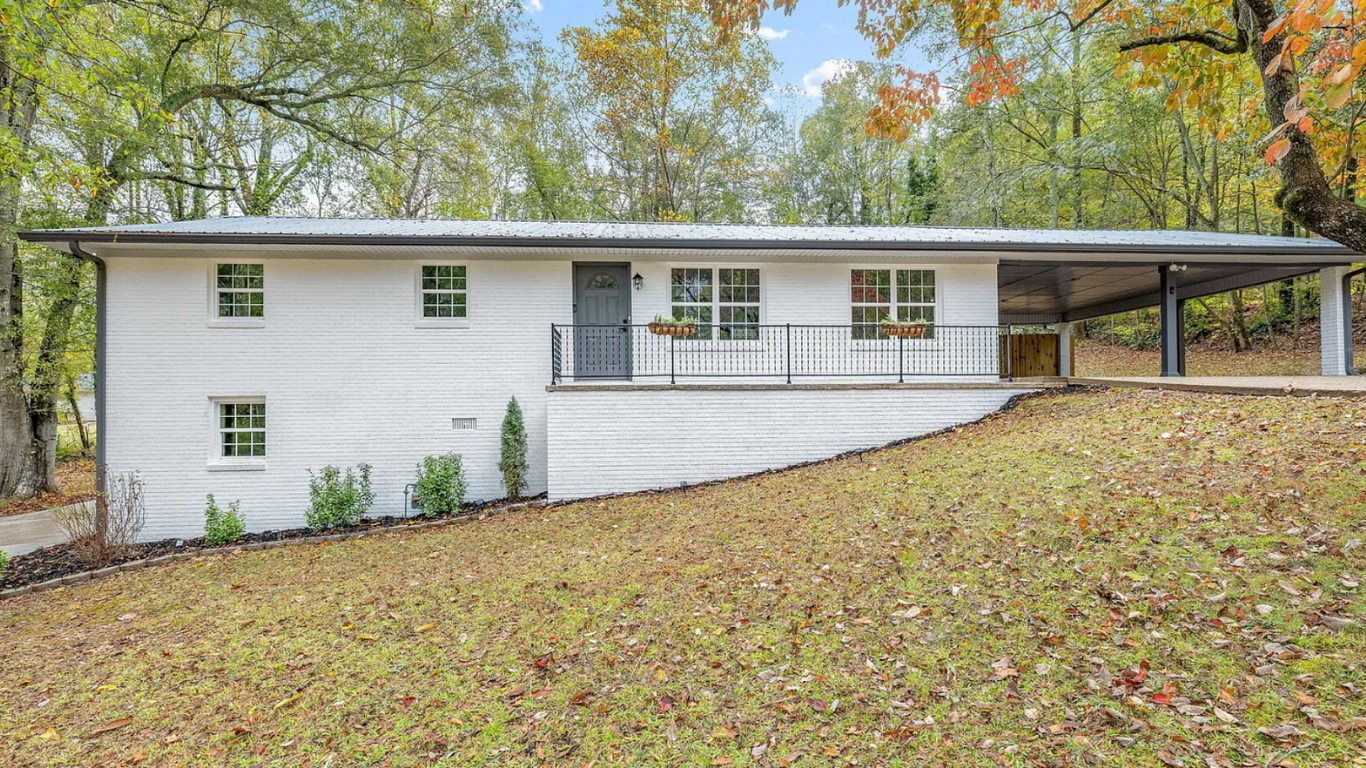 House after cleaning